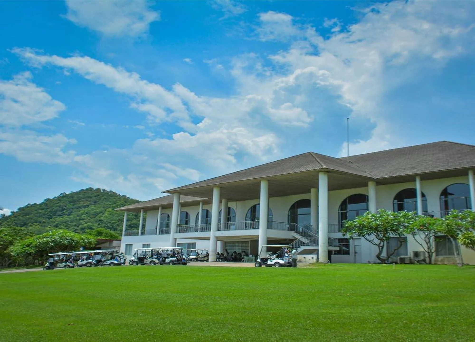 방프라 인터내셔널 골프 클럽