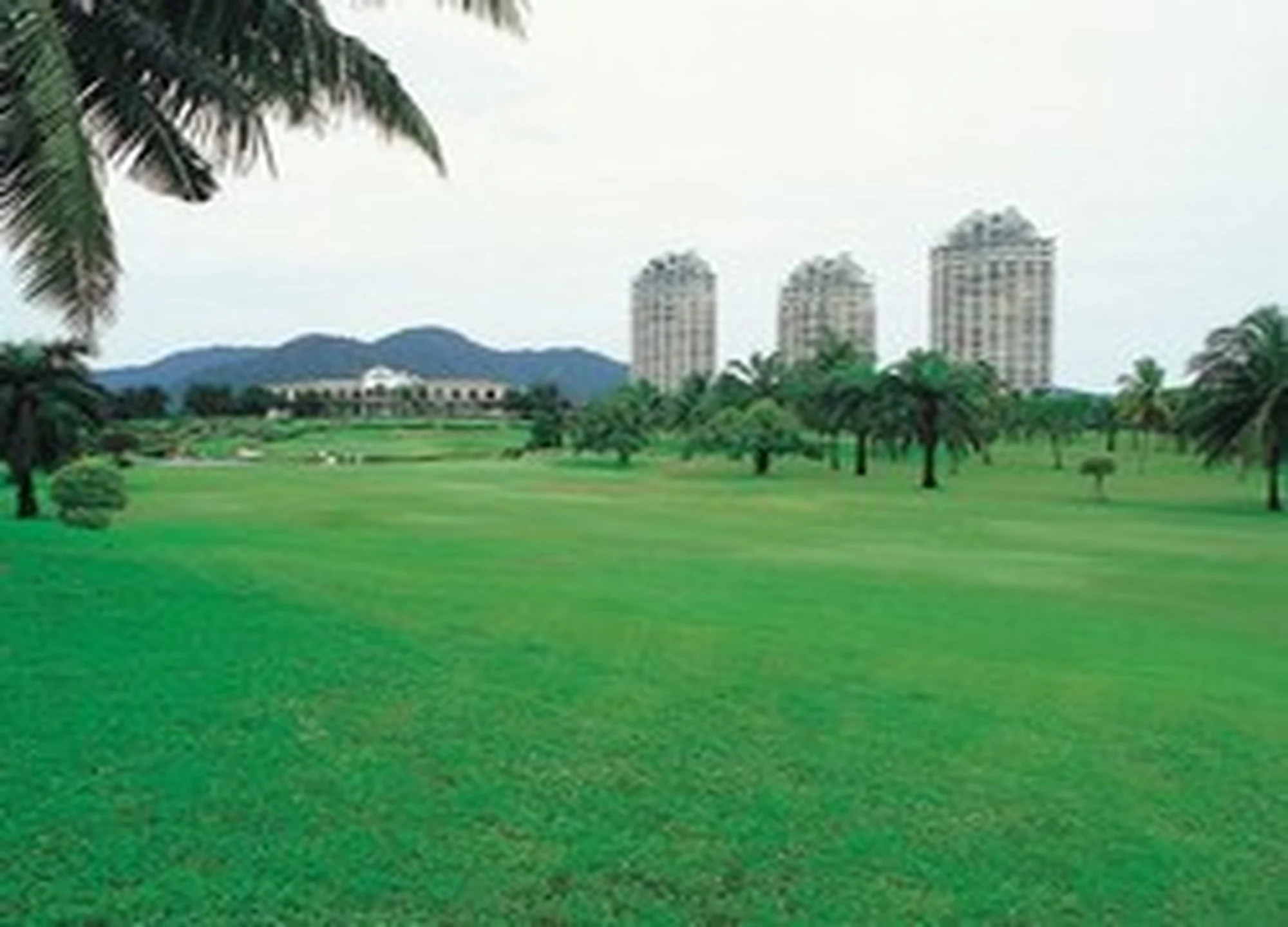 크리스탈 베이 골프 클럽 gallery 3