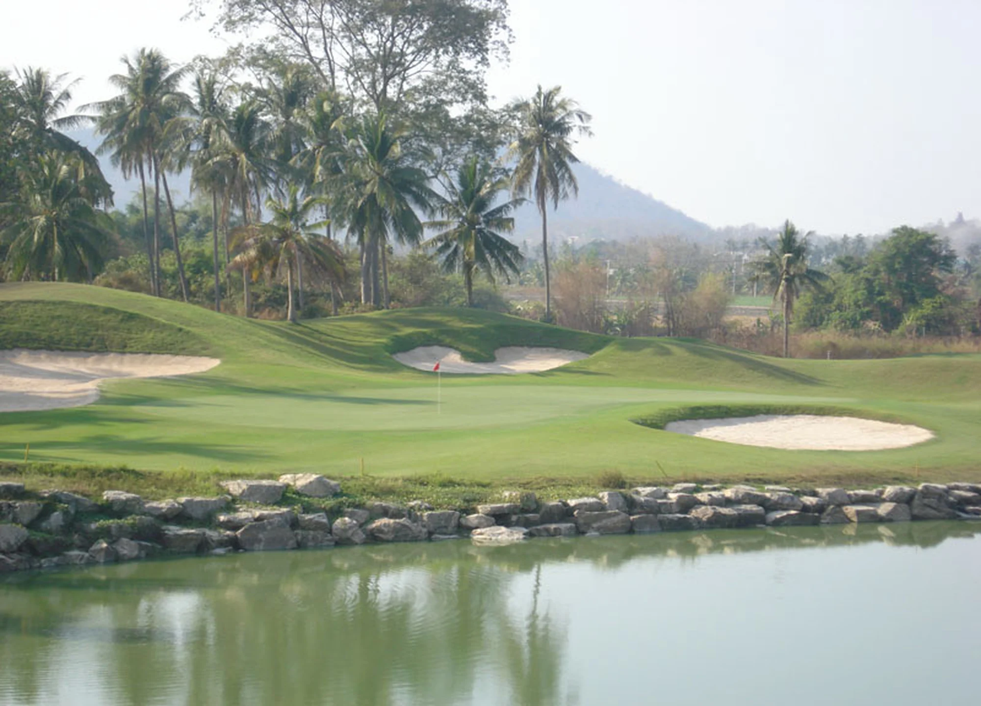 프레젠트밸리 골프 앤 컨트리 클럽